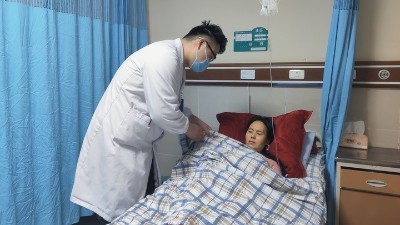 女子腹痛腹脹一月余不知病因 雅安仁康醫(yī)院查明病根解除梗阻